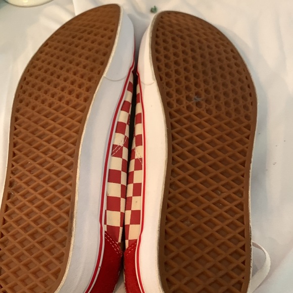 Size 13 vans used in good condition red and white very cute - Picture 8 of 8